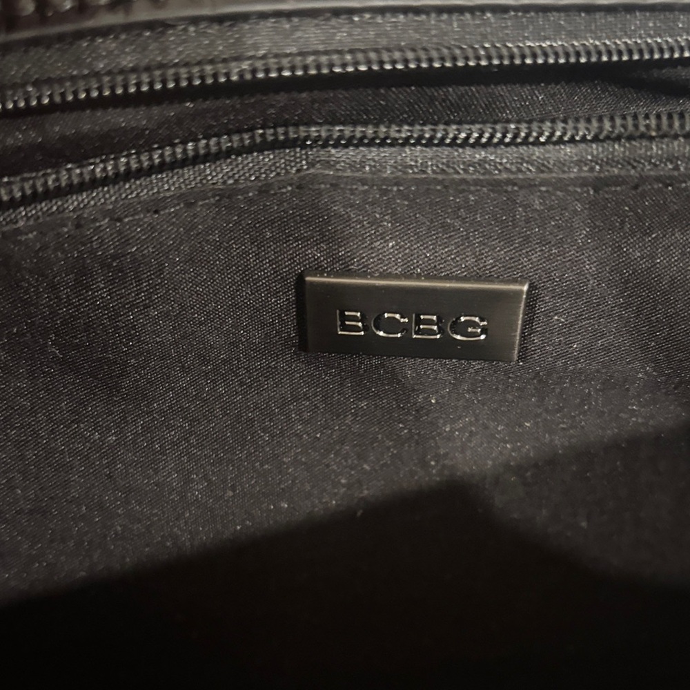 BCBG Black Croc-Embossed Chain shoulder bag - Picture 3 of 6